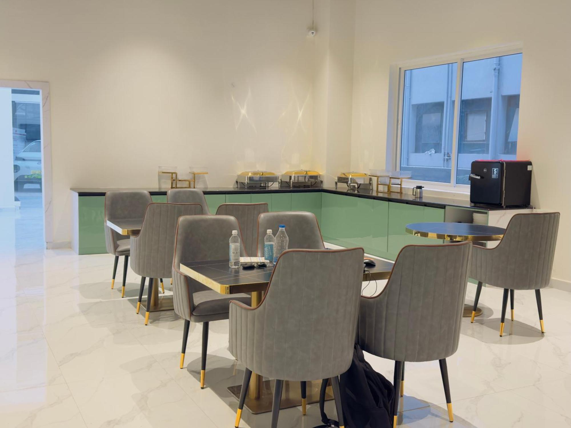 White Ridge Premium Hotel Hyderabad Exterior photo